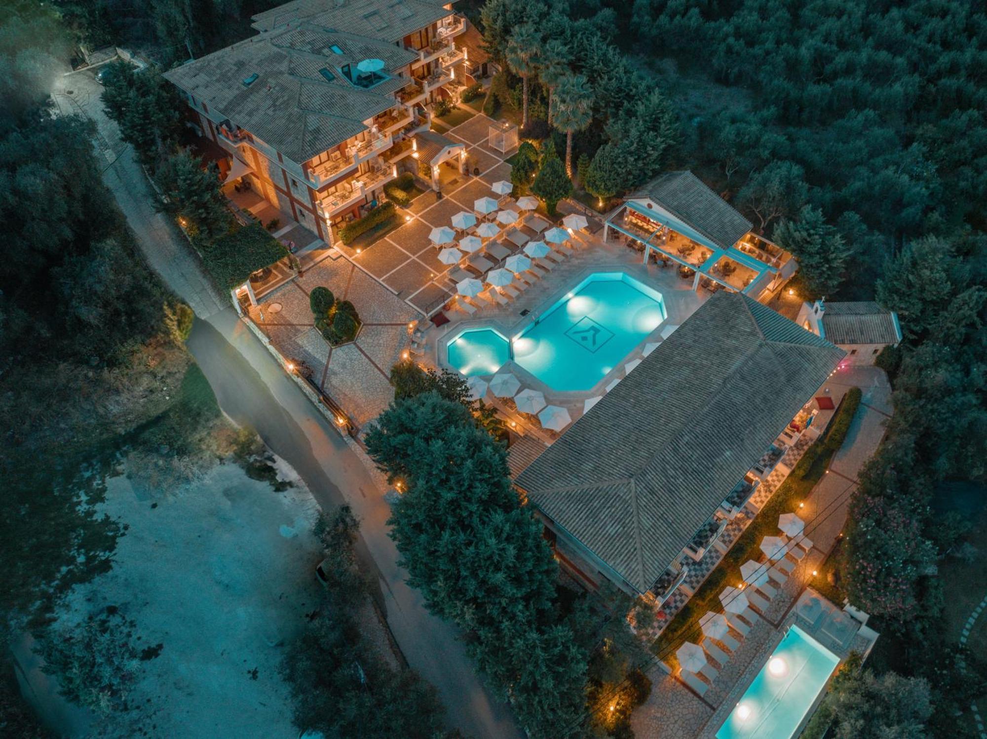 Dracos Hotel Парга Екстериор снимка
