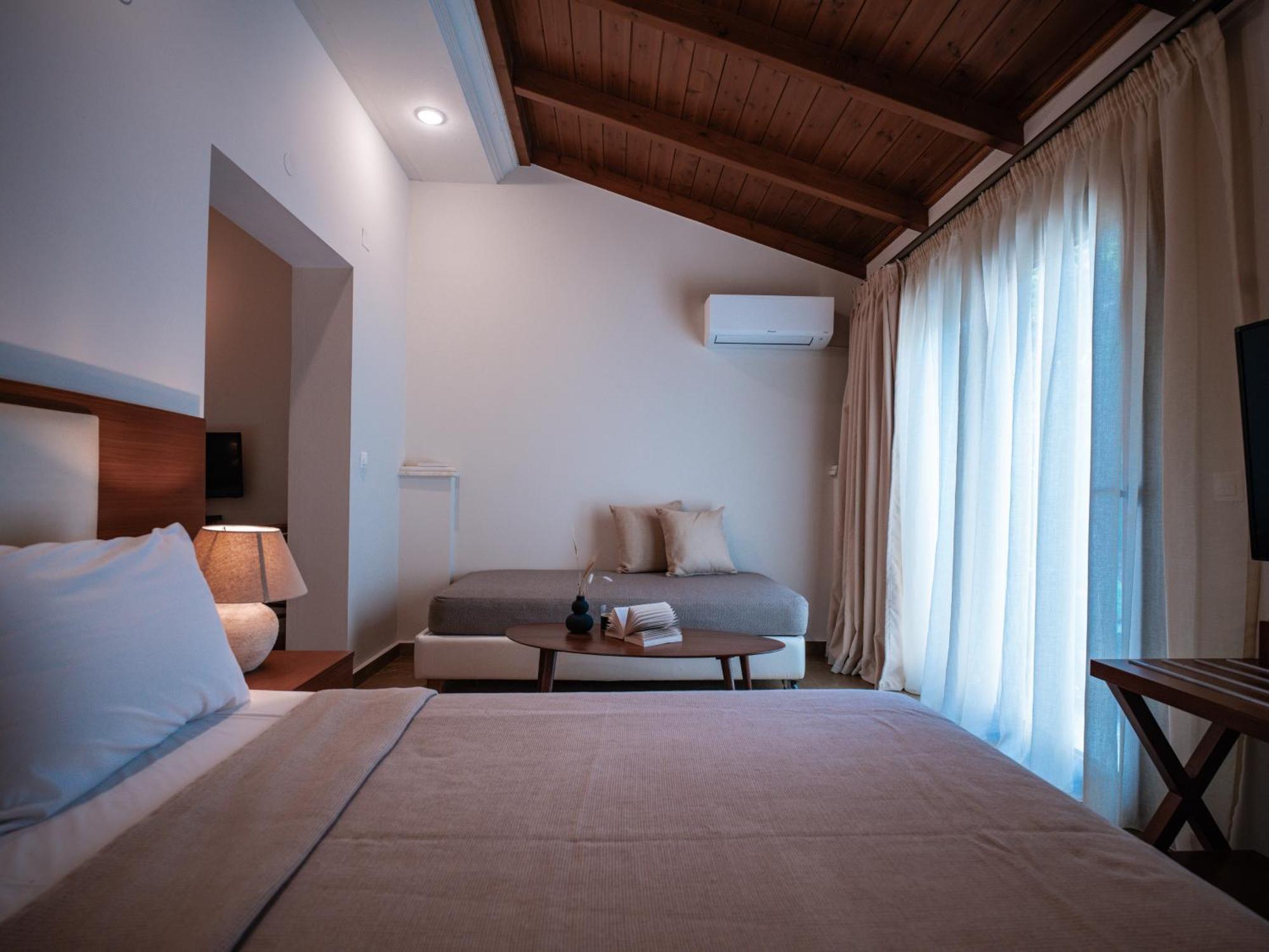 Dracos Hotel Парга Екстериор снимка