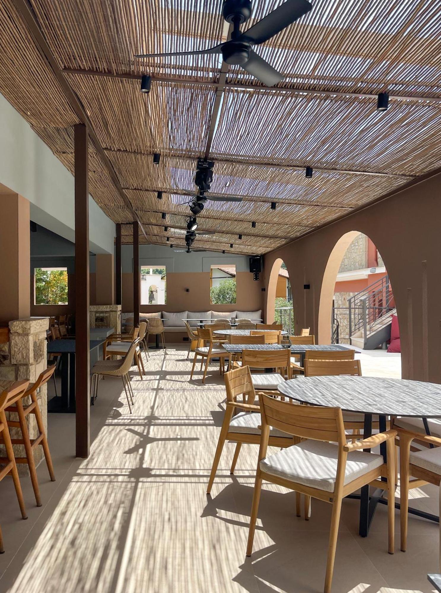 Dracos Hotel Парга Екстериор снимка